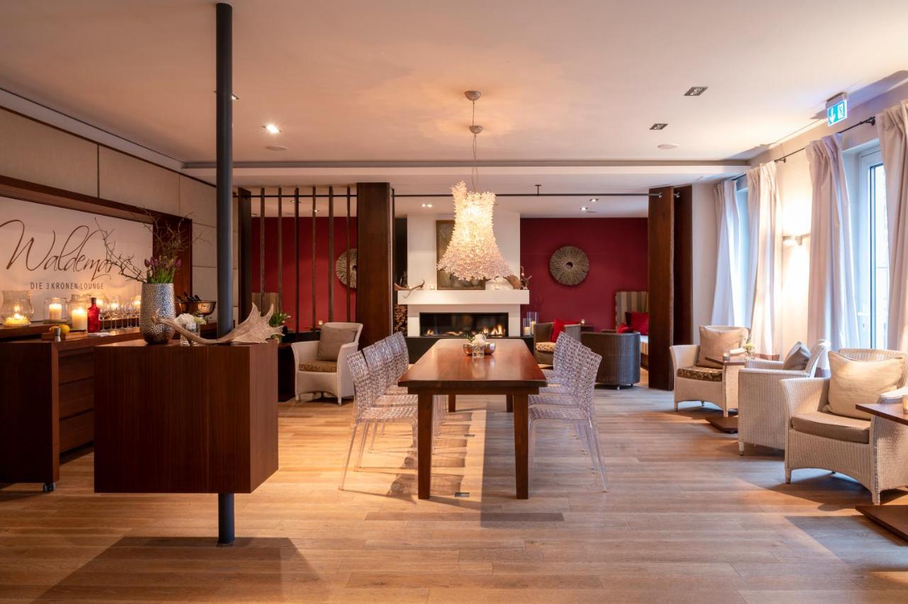 Landhotel 3Kronen Adelsdorf Eksteriør billede