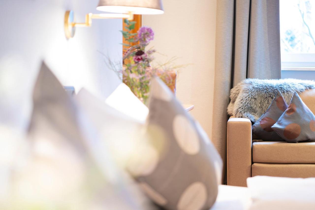 Landhotel 3Kronen Adelsdorf Eksteriør billede