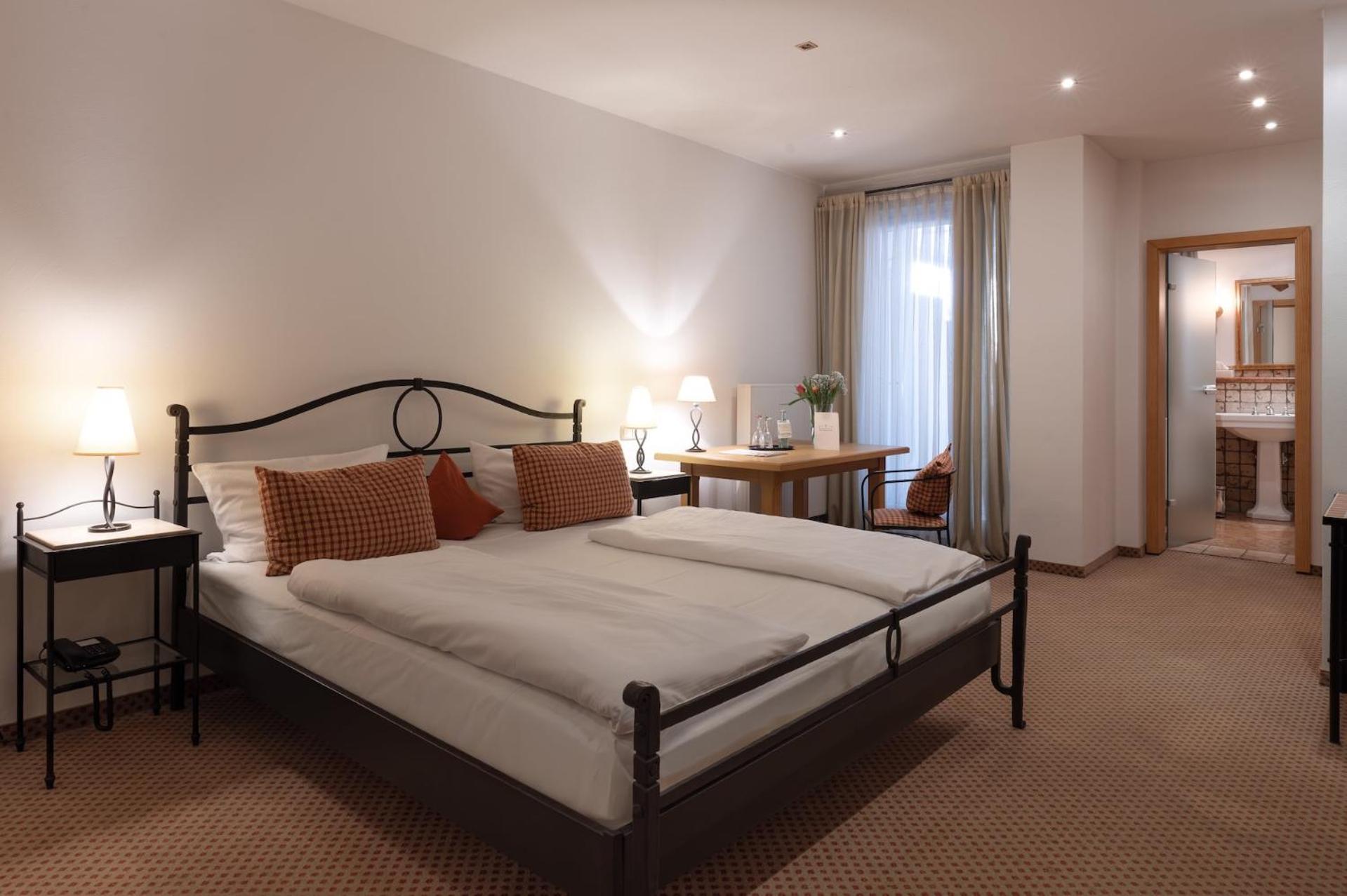 Landhotel 3Kronen Adelsdorf Eksteriør billede