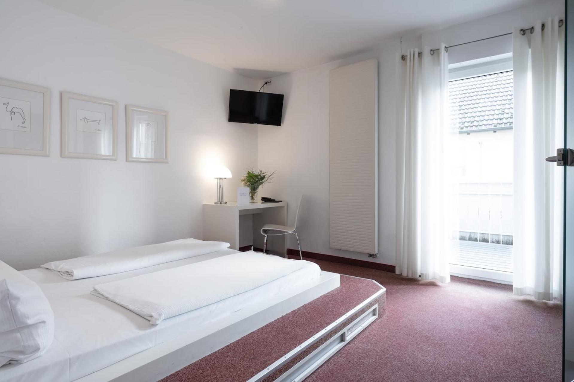Landhotel 3Kronen Adelsdorf Eksteriør billede