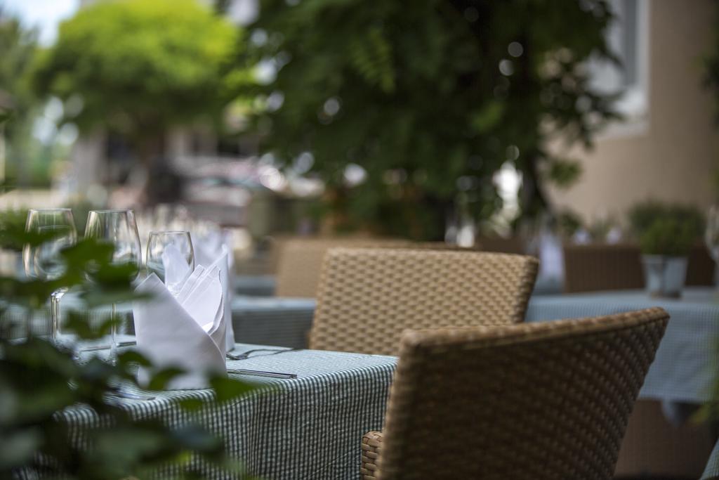 Landhotel 3Kronen Adelsdorf Eksteriør billede